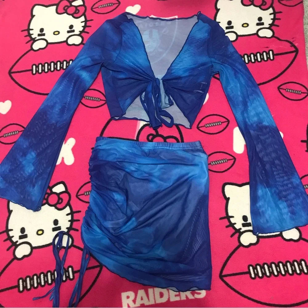 Blue 2 piece set - Picture 2 of 7